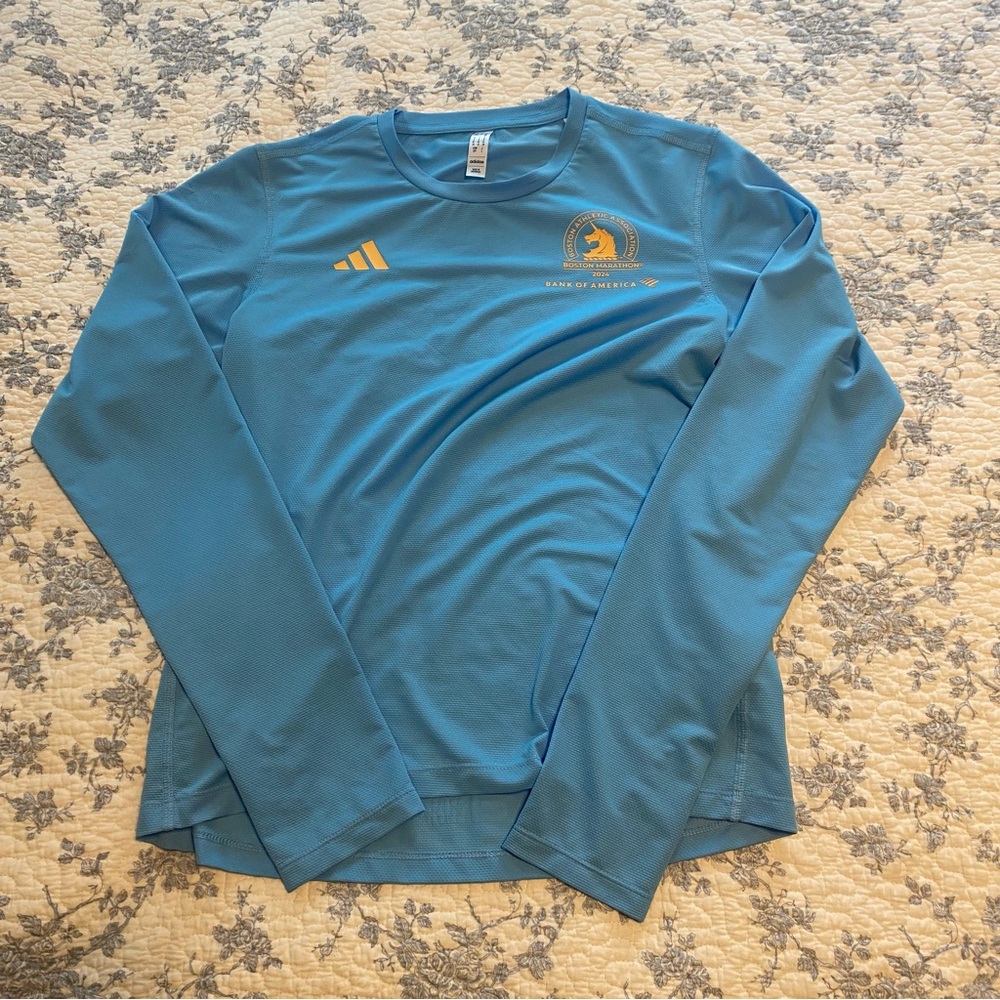 Boston Marathon 2024 Long Sleeve Blue and Yellow Finisher Shirt Size Small